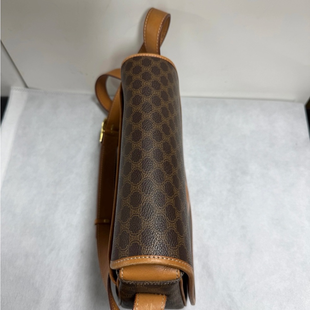 Celine Tan Leather Interior Bag - Picture 9 of 16